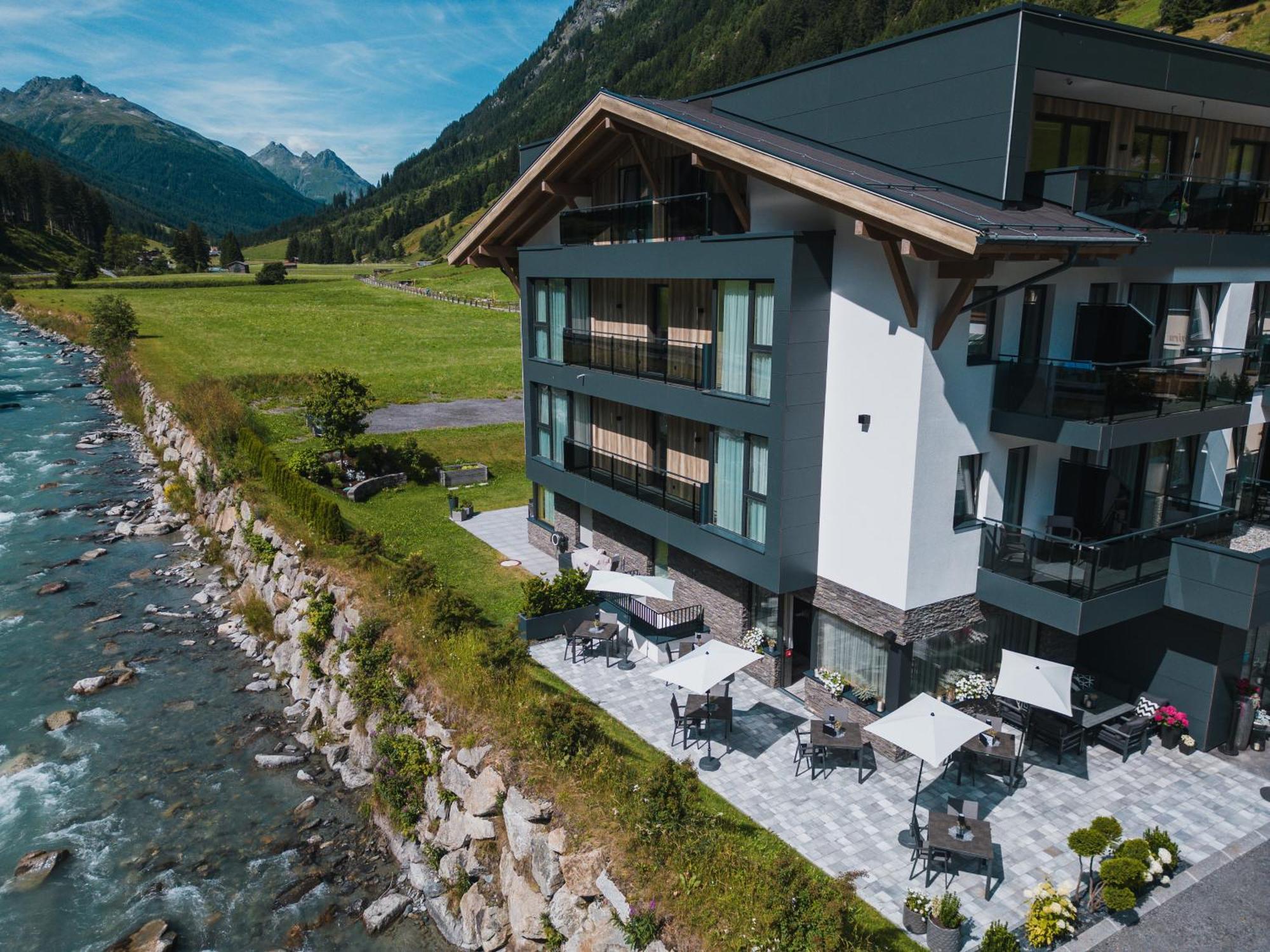 Hotel Modern Mountain Ischgl Exterior photo